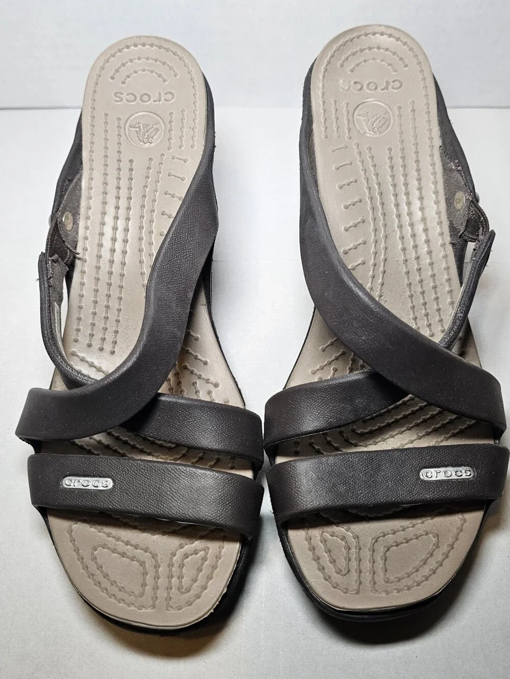 Crocs Cyprus IV Heels Strappy Sandals Women’s Sz 8 Espresso Brown Shoes